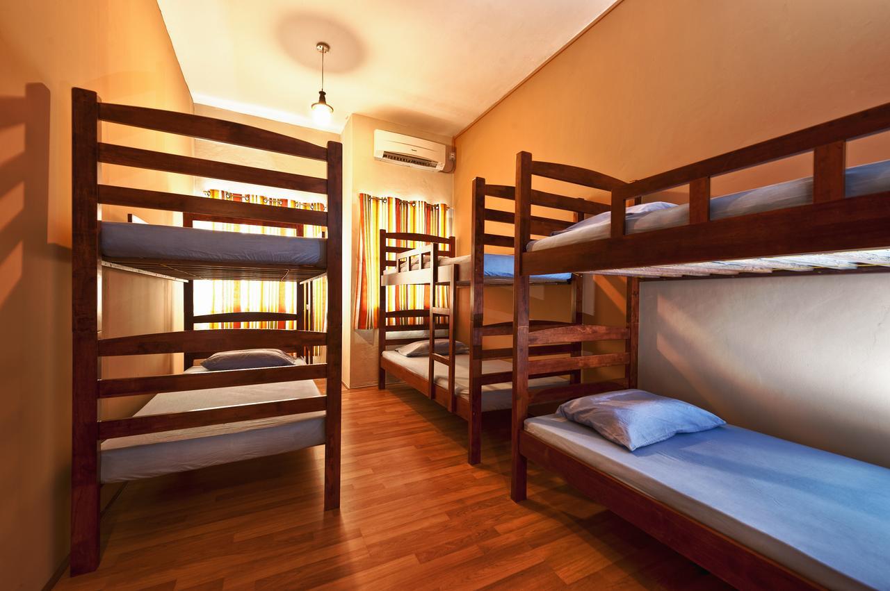 Ostello Harbourside Backpackers SDK Esterno foto