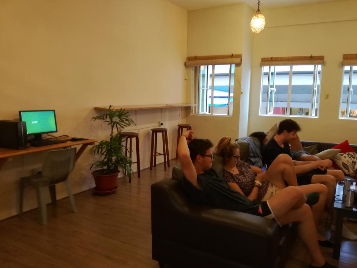 Ostello Harbourside Backpackers SDK Esterno foto