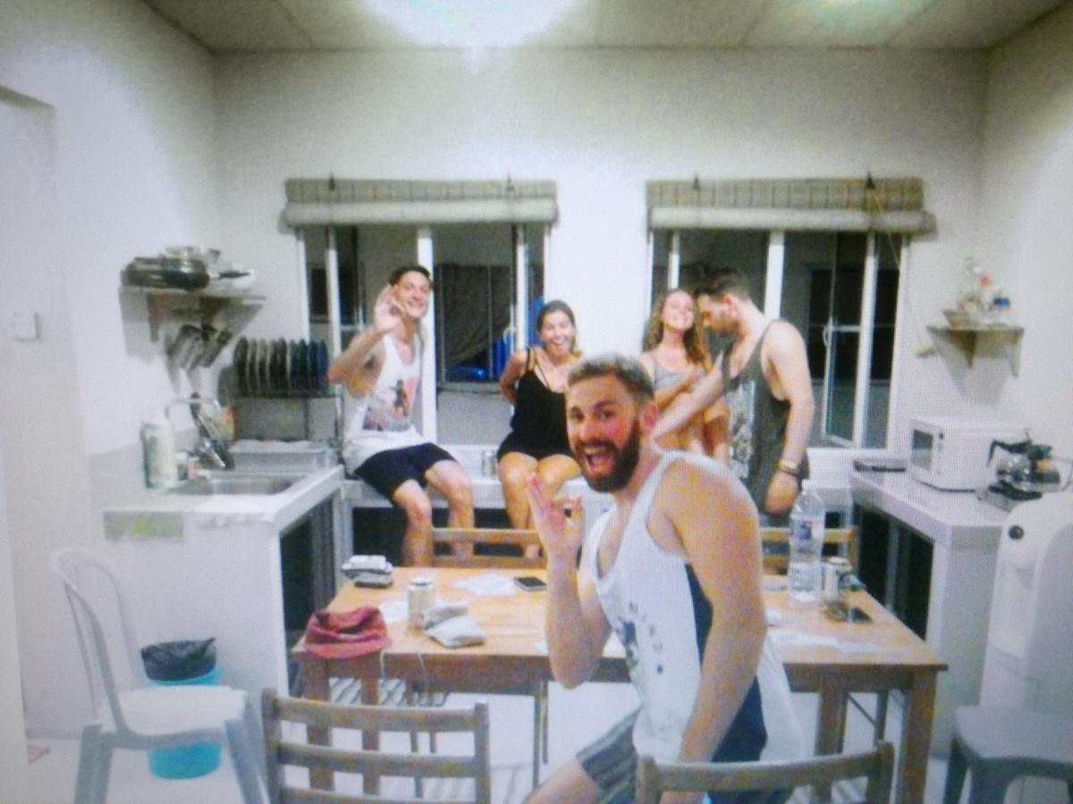 Ostello Harbourside Backpackers SDK Esterno foto